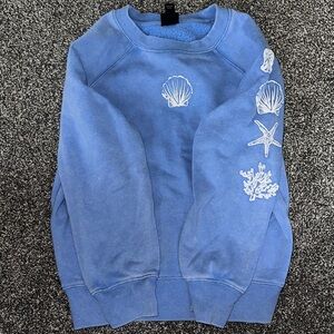 Girl art class stone washed blue sweater, excellent condition size 6/7